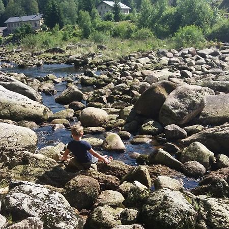 Utulny Byt V Jizerskych Horach -Apartman Mili Kořenov Esterno foto
